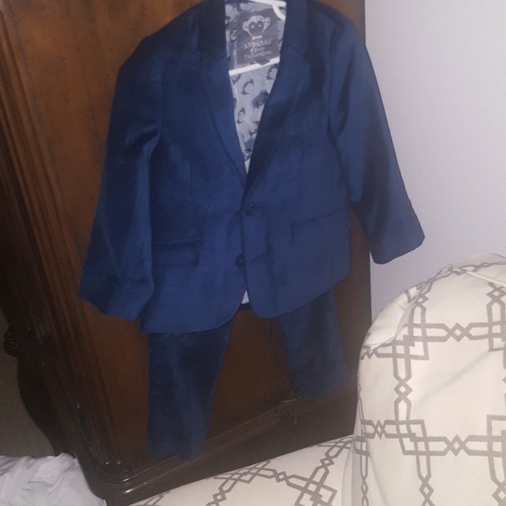 Toddler boys velvet suit